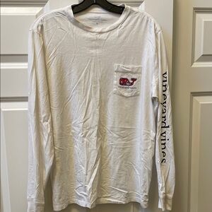 Vineyard Vines White Long-Sleeve Pocket Tee with Red Whale
